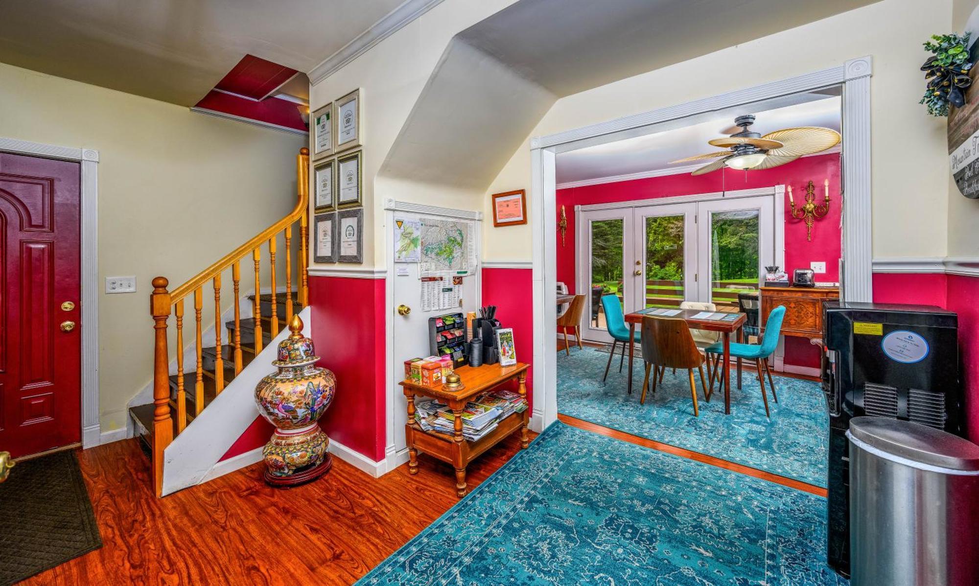 Mountain Treasure Bed And Breakfast Maplecrest Экстерьер фото